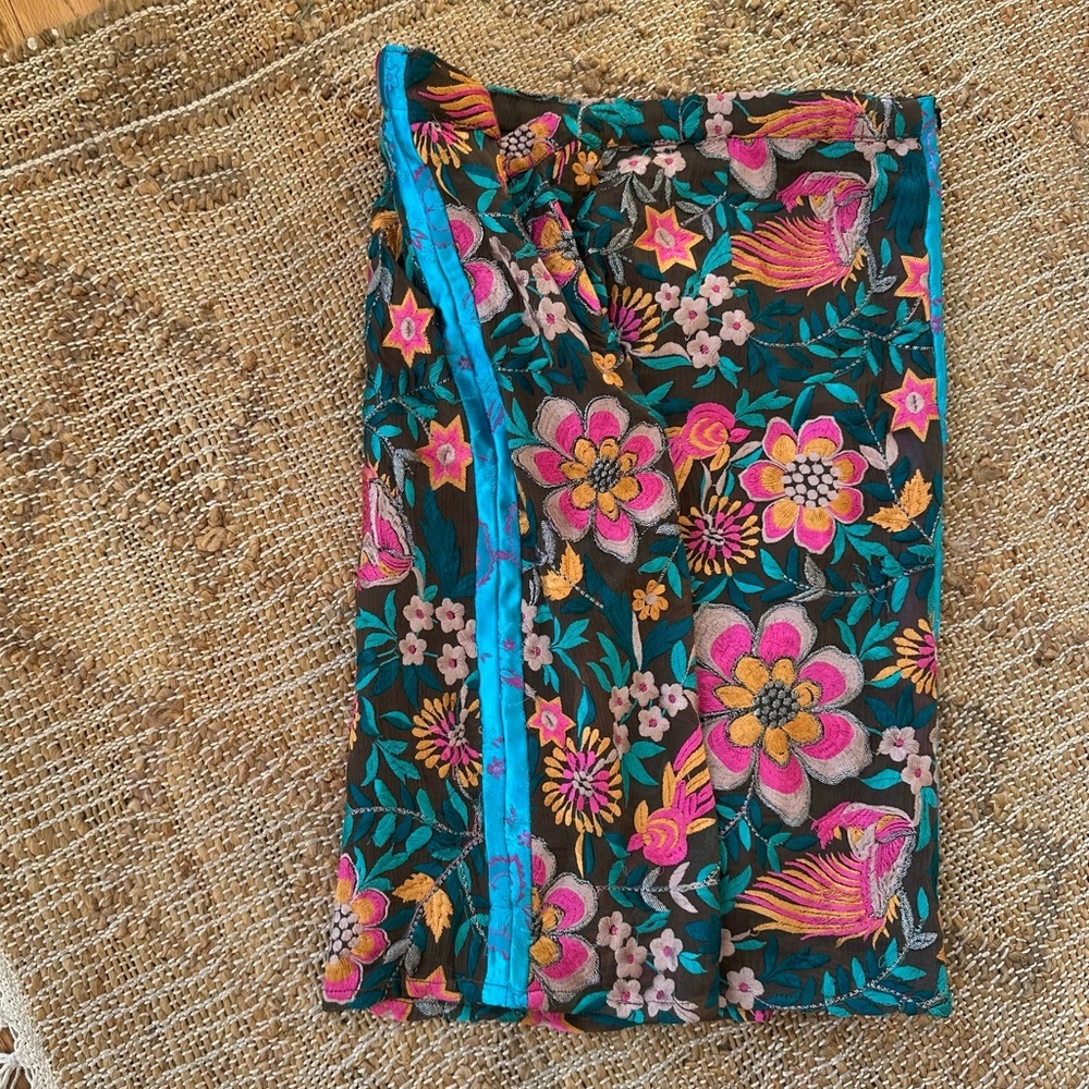 2010s Yoana Baraschi Floral Embroidered Metallic textured Pencil Skirt - Picture 8 of 8